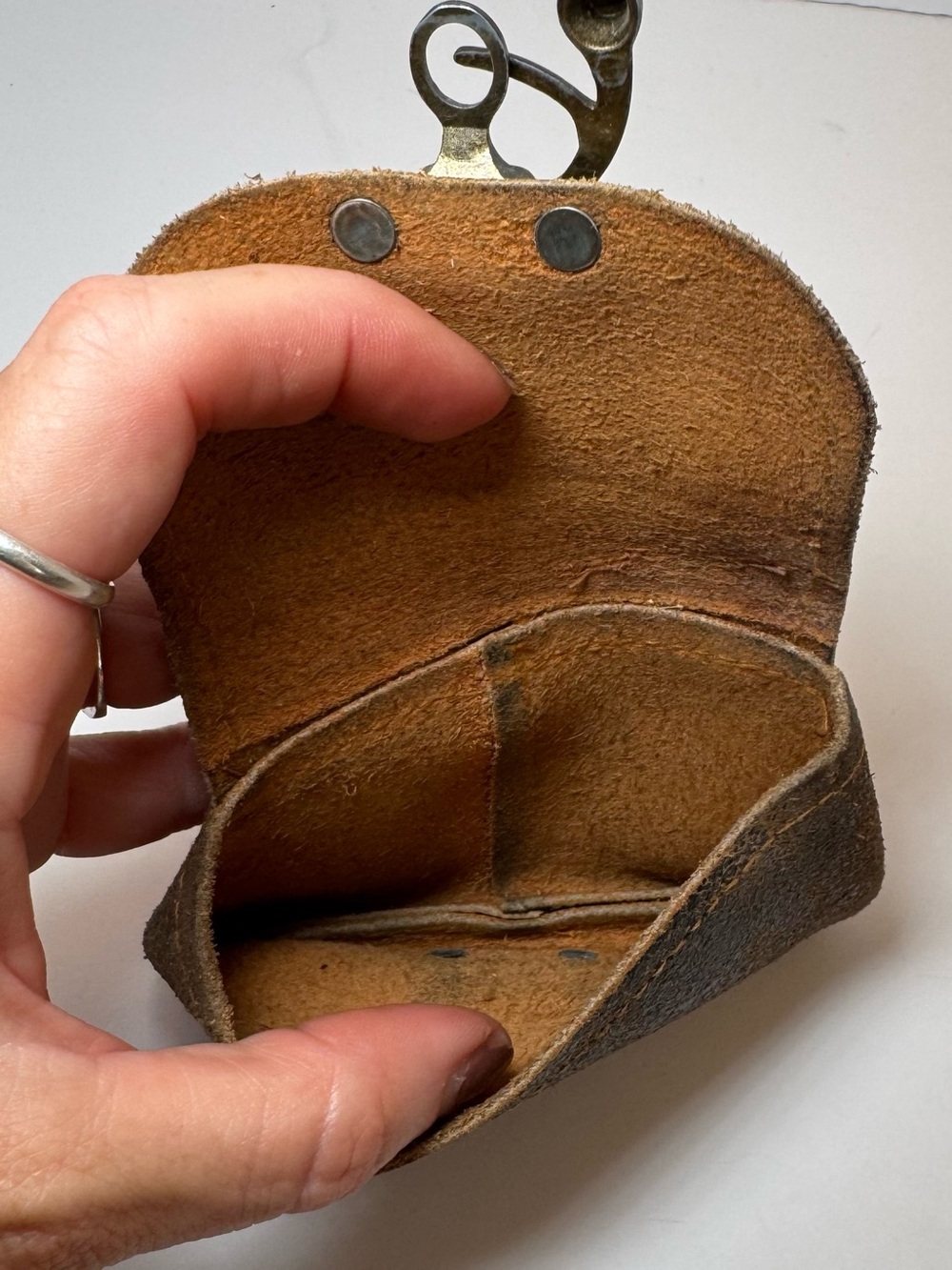 Vintage Distressed Brown Leather Belt Pouch Utility Bag w/ Swing Arm Clasp - Picture 7 of 8